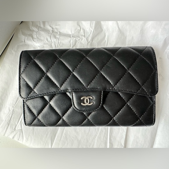 Authentic Chanel Wallet (can be WOC) - Picture 9 of 9